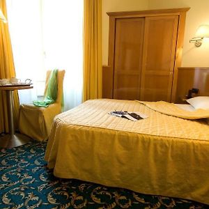 Kamer met een Queen Size Bed